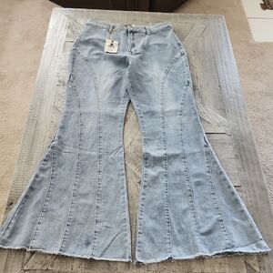 NWT Easel Light Wash Flare Jeans with Panel Seams